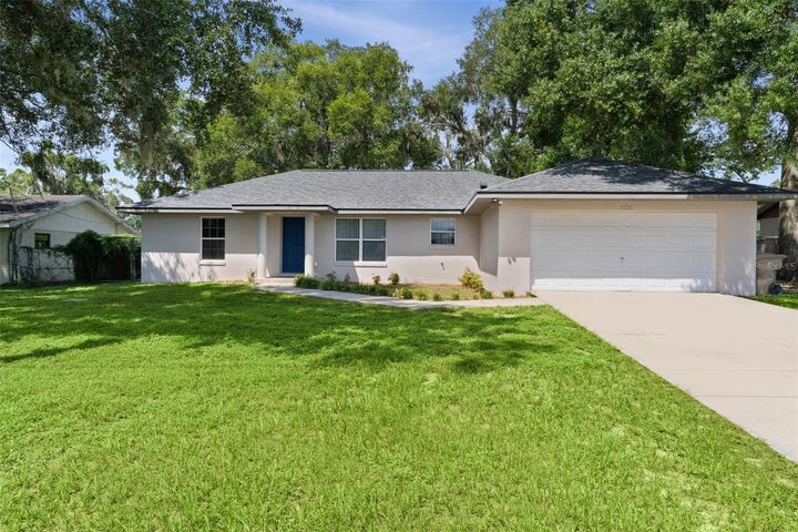 Property Photo:  36127 Pine Tree Street  FL 34731 