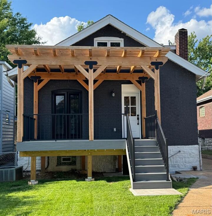 Property Photo: 5230 Bancroft Avenue MO 63109