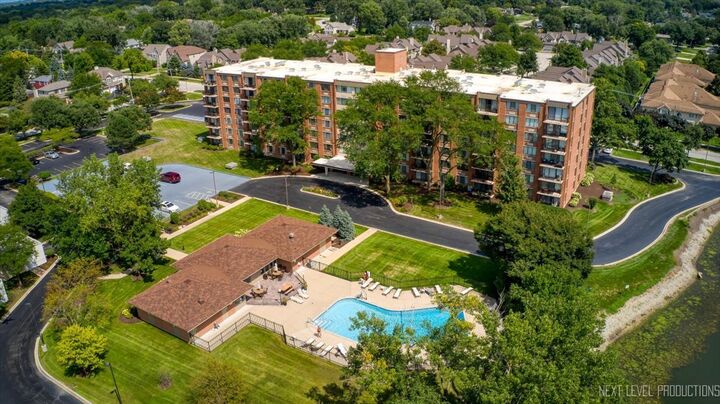 Property Photo:  2000 Saint Regis Drive 6F  IL 60148 