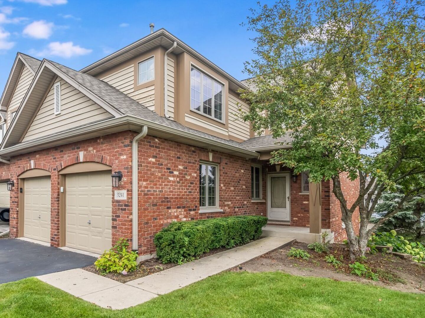Property Photo:  3241 Lightning Court  IL 60451 