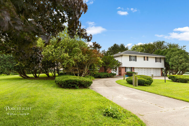 Property Photo:  101 Countryside Lane  IL 60928 