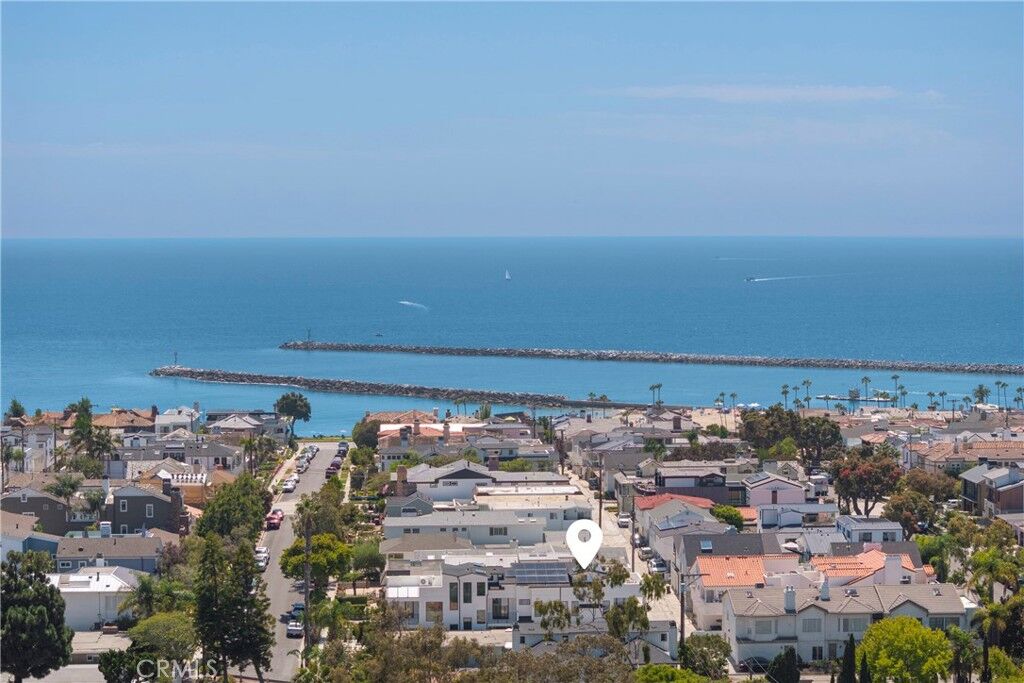 Property Photo:  321 Larkspur Avenue 1/2  CA 92625 