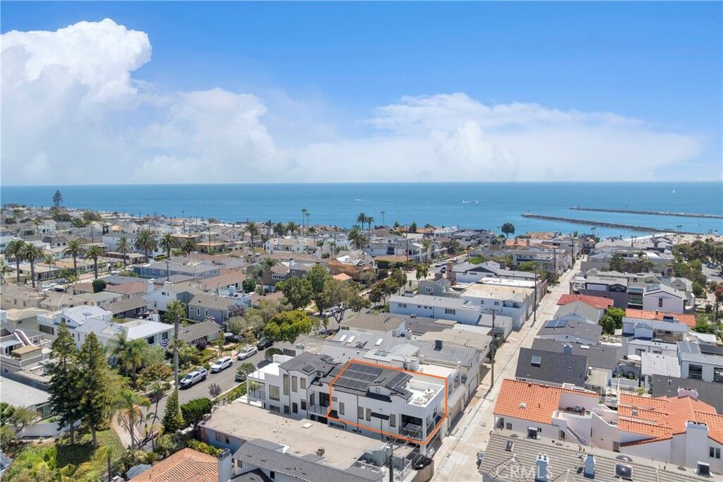 Property Photo: 321 Larkspur Avenue 1/2 CA 92625