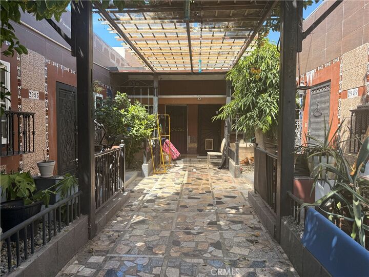 Property Photo:  2949 S Harcourt  CA 90016 