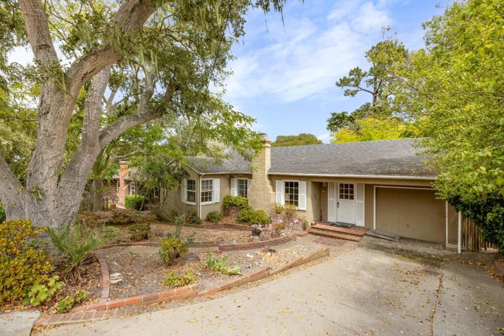 Property Photo:  1123 Seaview Avenue  CA 93950 