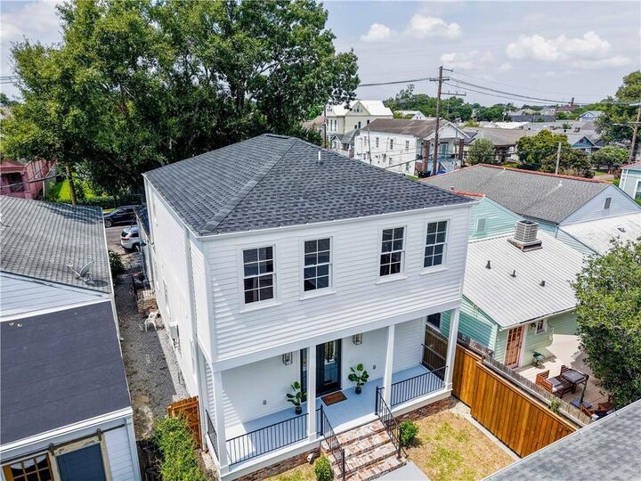 Property Photo:  731 Valence Street  LA 70115 