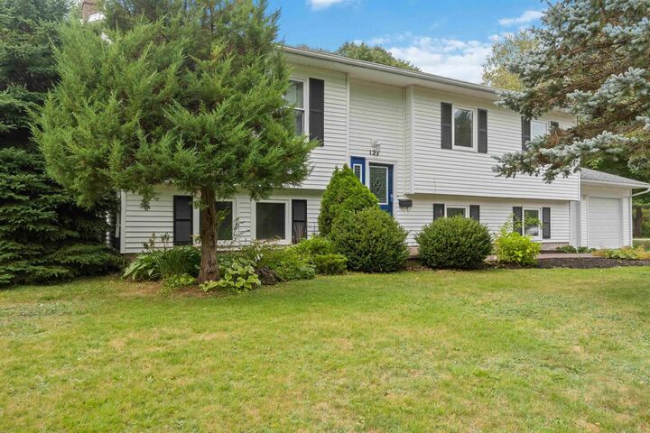 Property Photo: 127 Willow Avenue NS B0P 1R0
