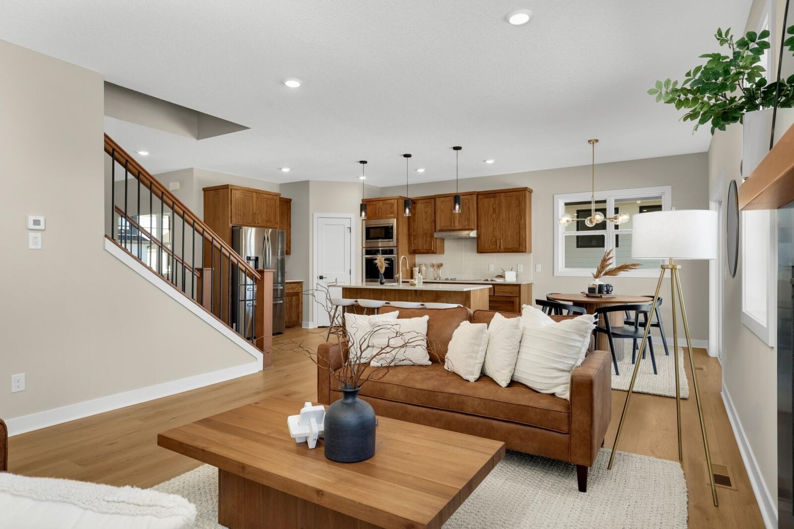 Property Photo:  2164 Eustis  MN 55113 