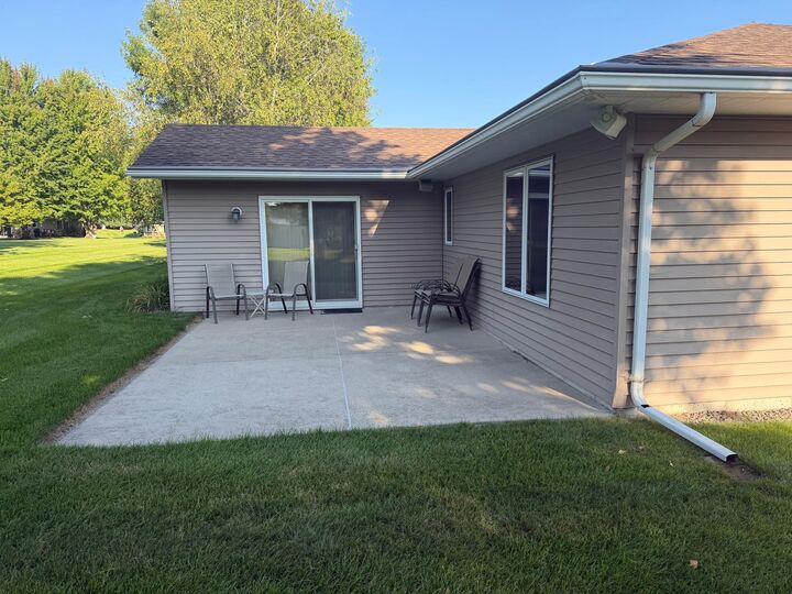 Property Photo:  217 Green Lea Lane  MN 56007 