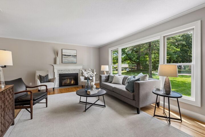 Property Photo: 5913 Woodland Circle MN 55345