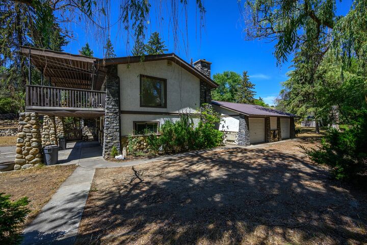 Property Photo: 506 Browne Road BC V1T 7M1