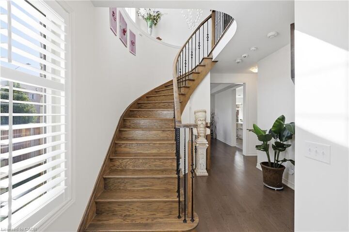 Property Photo:  97 Narbonne Crescent Main &Amp Upper  ON L8J 0J6 