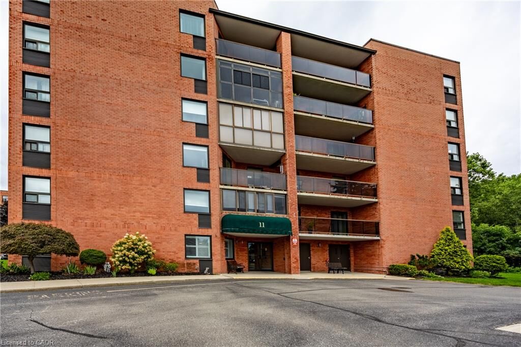 Property Photo:  11 Mill Pond Court 506  ON N3Y 5J5 