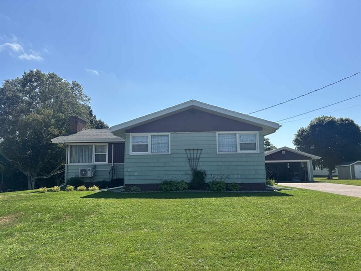 762 Water Street E — photo 1