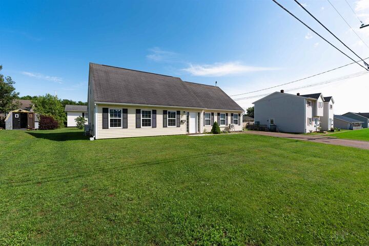 319 Jennifer — photo 1