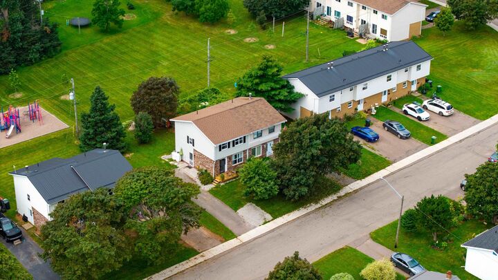 Property Photo:  50 Andrews Court  PE C1C 1B1 