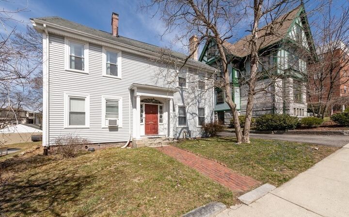Property Photo:  36 Cedar St 1A  MA 01609 
