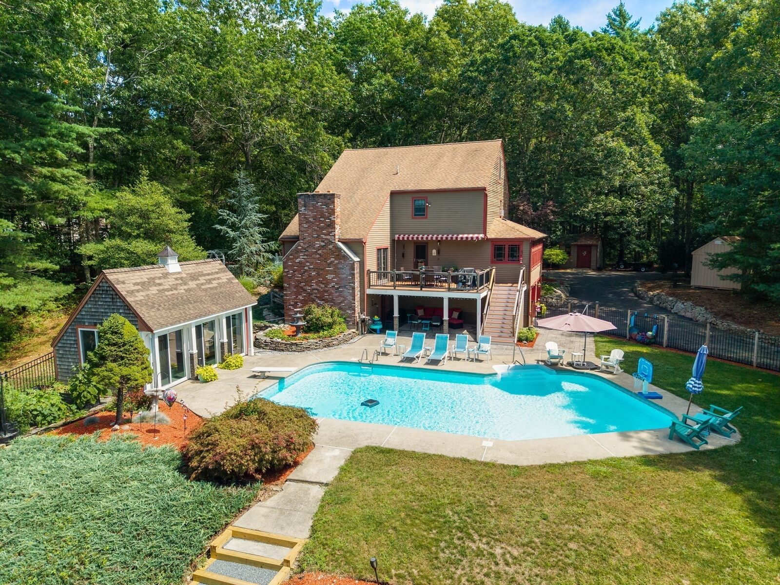 Property Photo:  14 Woodview Dr  MA 02347 