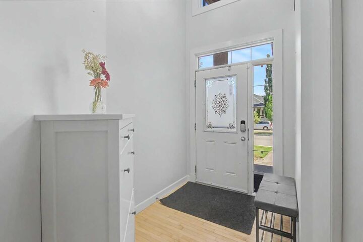 Property Photo: 14 Panatella Crescent NW AB T3K 0H4