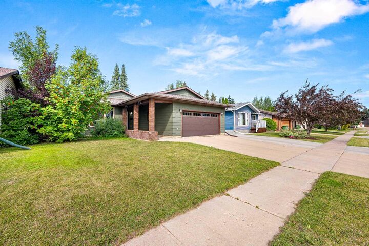 Property Photo: 5410 28 Street AB T9V 2M2