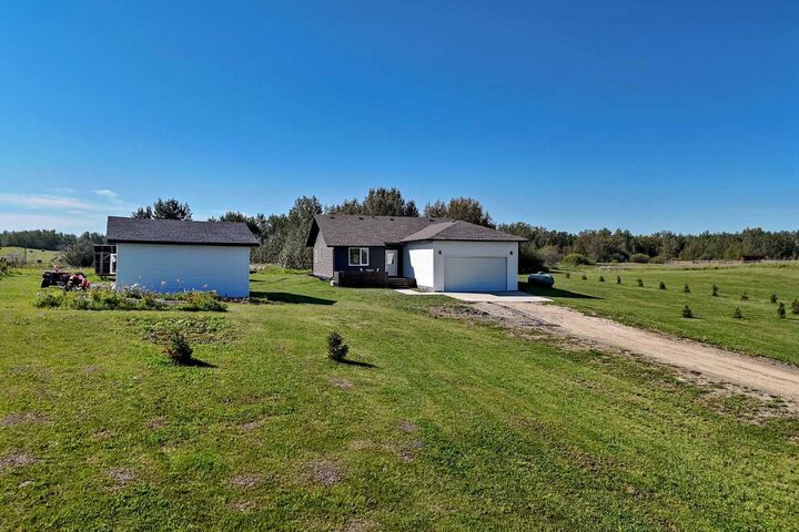 Property Photo: 50106 Range Road 200 37 AB T0B 4J2