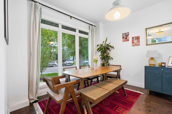 Property Photo: 2025 45 Avenue SW AB T2T 2P6