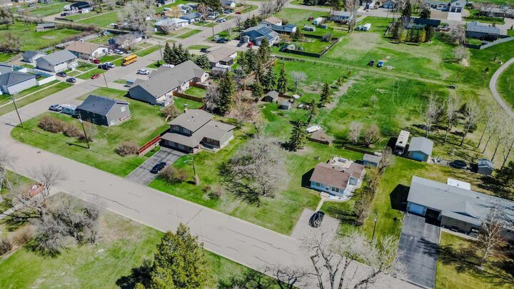 Property Photo:  235 S 100 E  AB T0K 2S0 