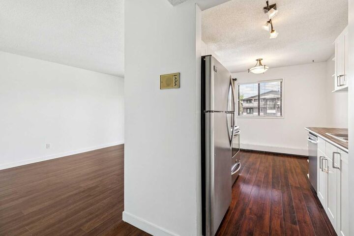 Property Photo: 3519 49 Street NW 70 AB T3A 2C7