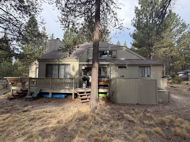 Property Photo: 57384 Acacia Ln 3 OR 97707