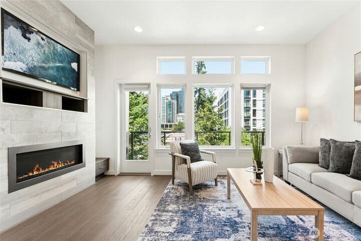 Property Photo: 10762 SE 1st Drive 22 WA 98004