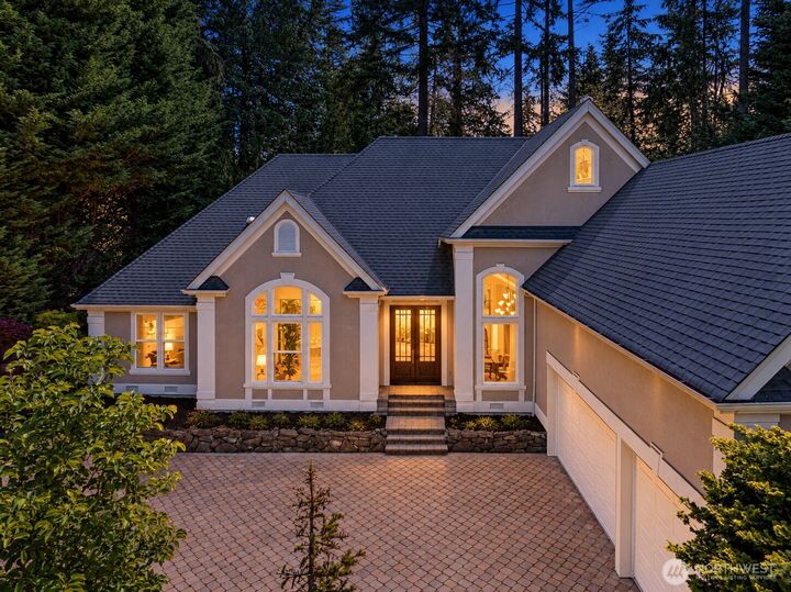 Property Photo: 4404 Towhee Drive WA 98332
