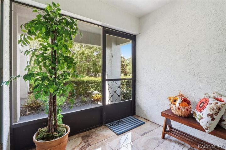 Property Photo:  91 Anton Court  FL 34446 