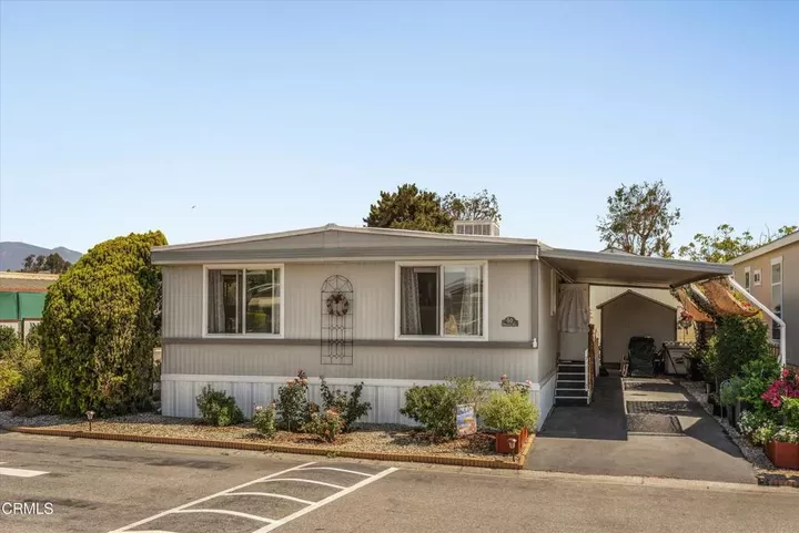 Property Photo:  10 Wisteria Way  CA 93004 