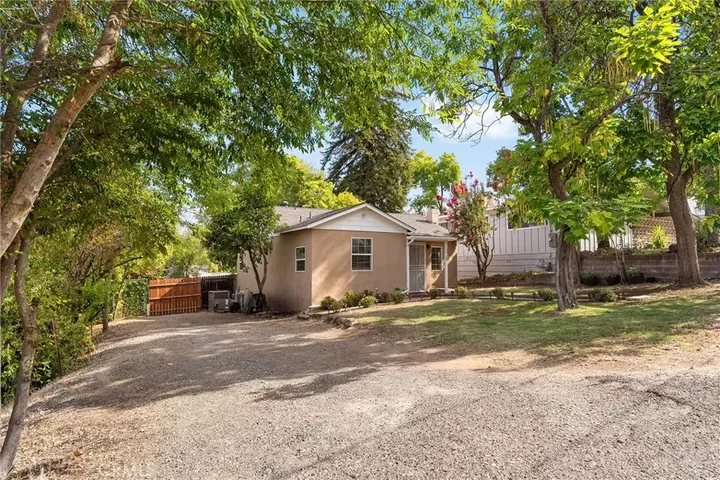 Property Photo: 15 Oak Park Way CA 95966