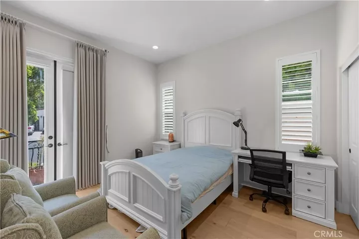 Property Photo:  33 Trumpet Vine  CA 92603 