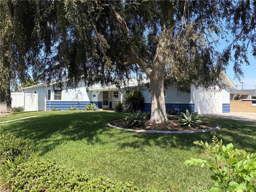 Property Photo:  11711 Brownlee  CA 92840 
