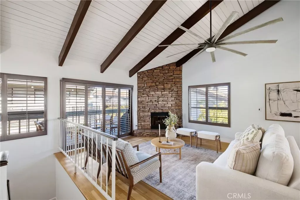 Property Photo:  2108 Vanderbilt E  CA 90278 