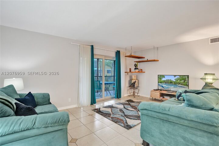 Property Photo: 3017 N Oakland Forest Dr 208 FL 33309