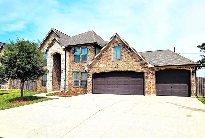 Property Photo: 6140 Bonner Dr TX 77713