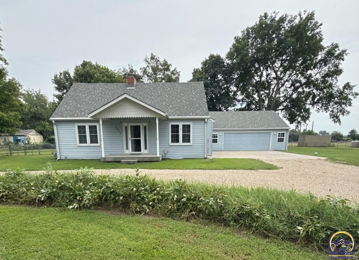 Property Photo: 2925 NW Lower Silver Lake Rd KS 66618