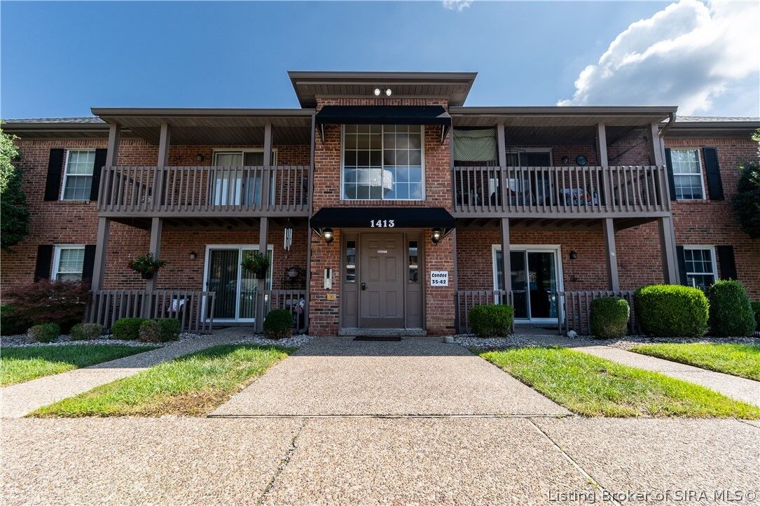 Property Photo:  1413 Slate Run Road 40  IN 47150 