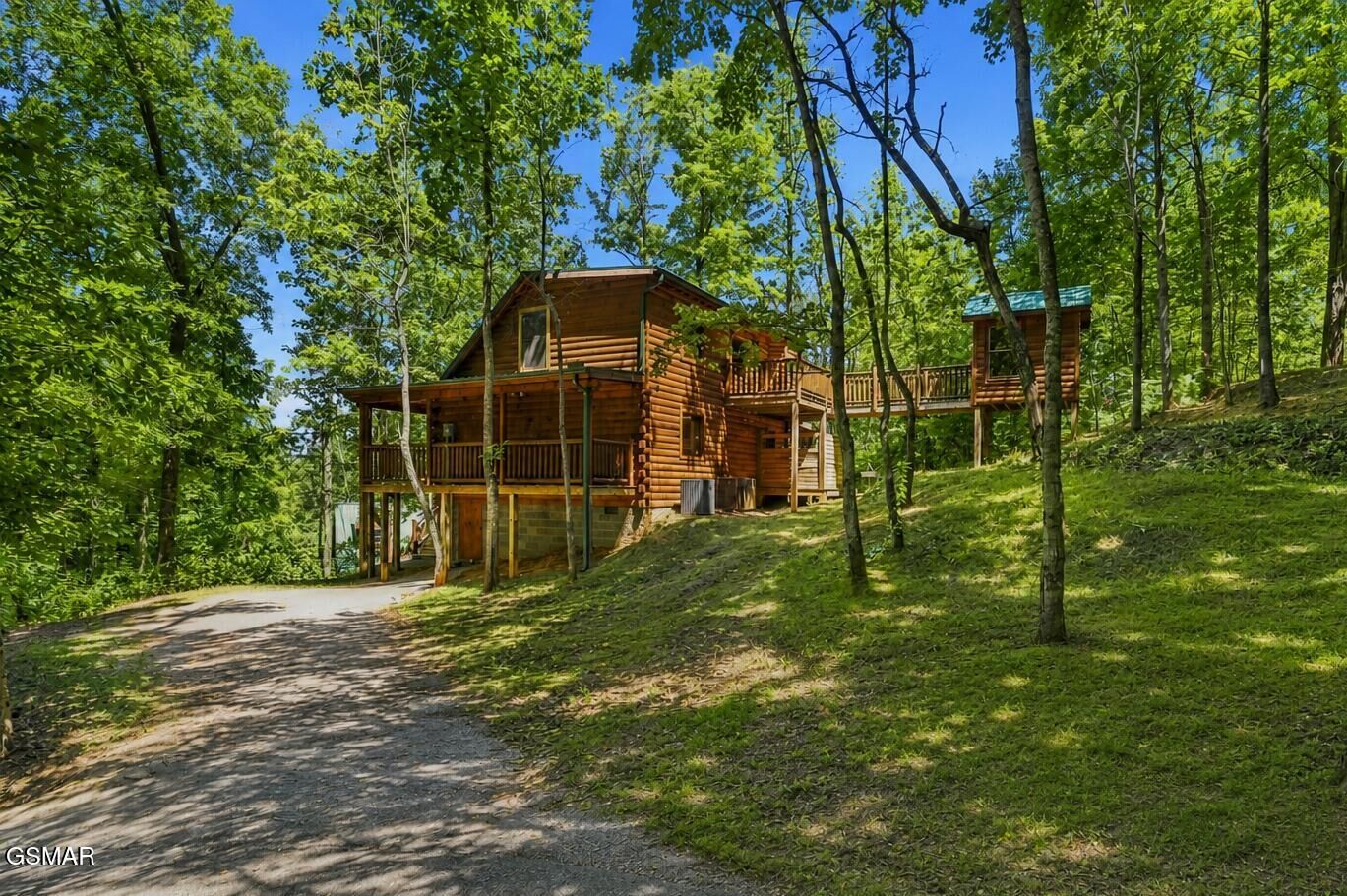 Property Photo: 1824 Rhododendron Lane TN 37876