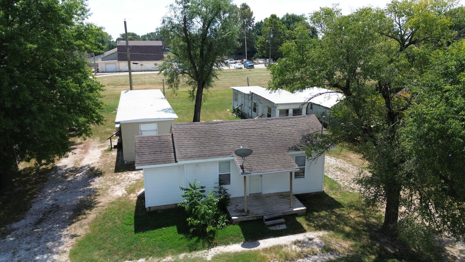Property Photo:  402 W Colgate Street  MO 65613 