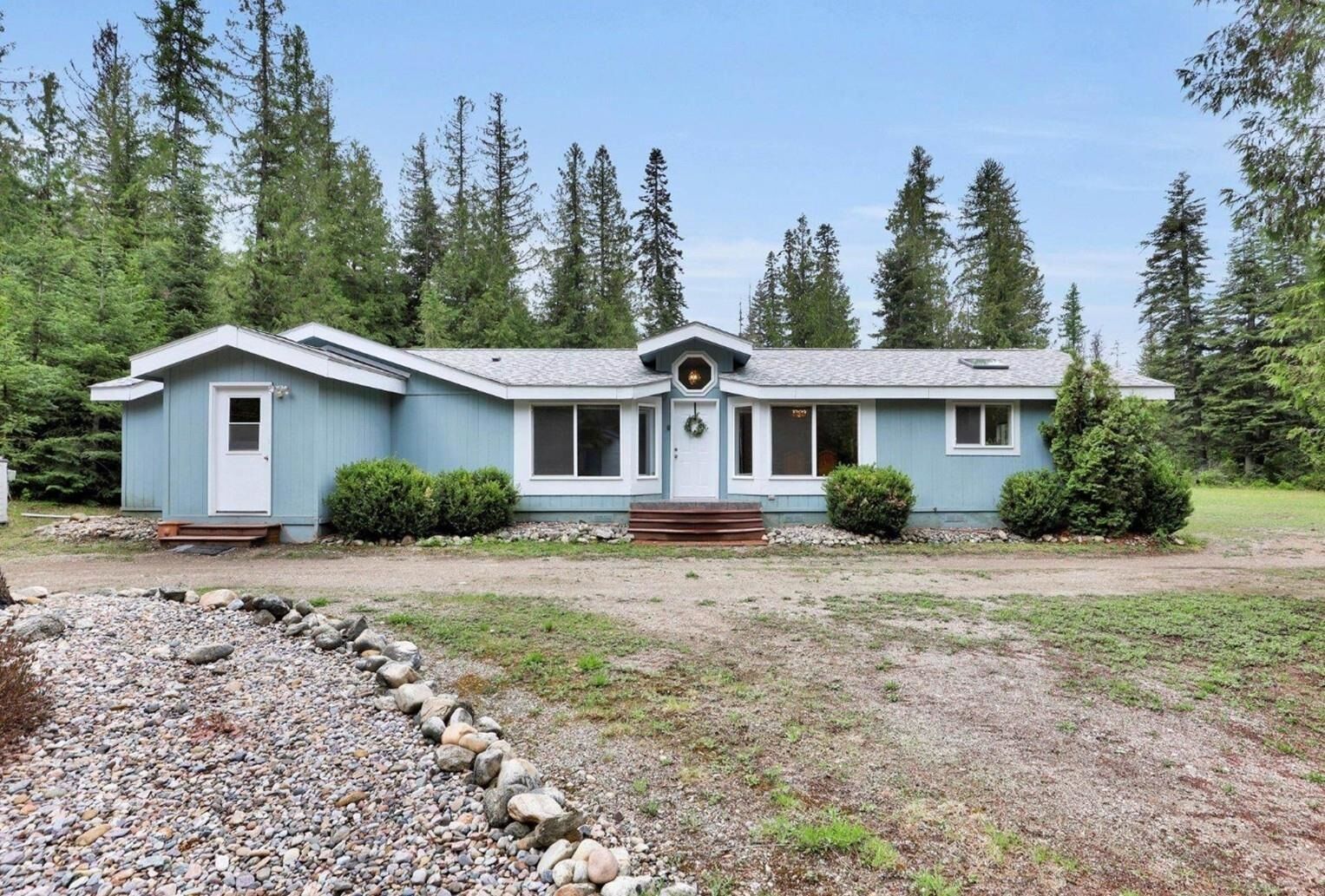 Property Photo: 221 Harworth Rd WA 99156