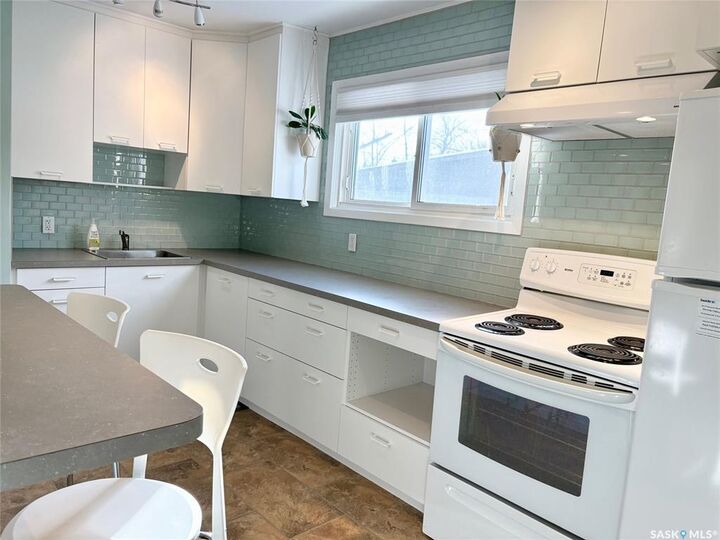 Property Photo:  113 Laurier Avenue Ave  SK S3N 1V1 