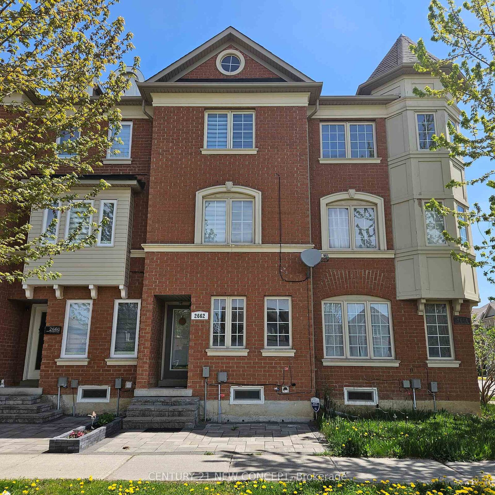 Property Photo: 2662 Bur Oak Avenue ON L6B 1J1
