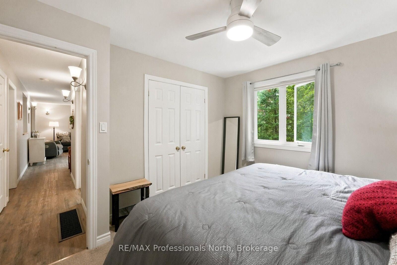 Property Photo:  202 Sunnyside Street  ON K0M 1S0 
