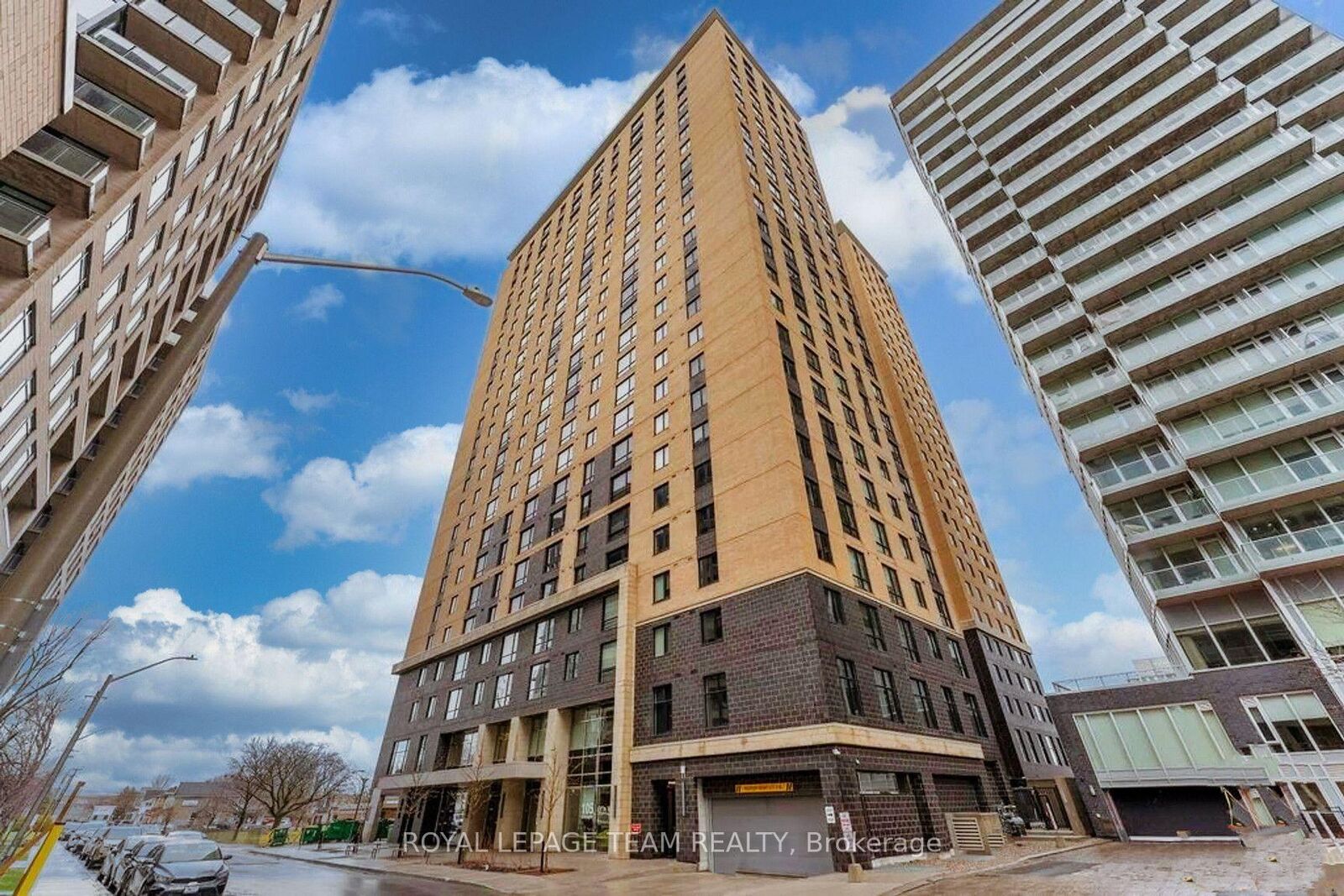 Property Photo:  105 Champagne Avenue S 1118  ON K1S 5E5 