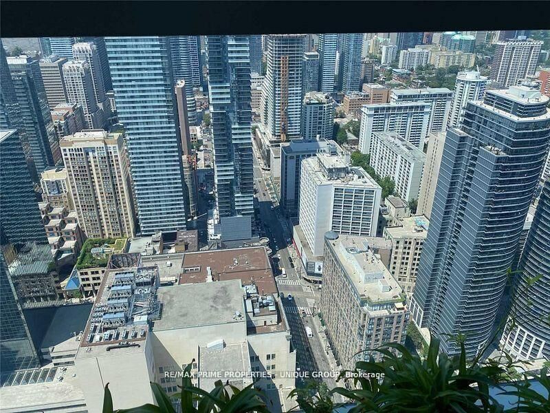 Property Photo:  386 Yonge Street 5316 (Master Bedroom)  ON M5B 0A5 