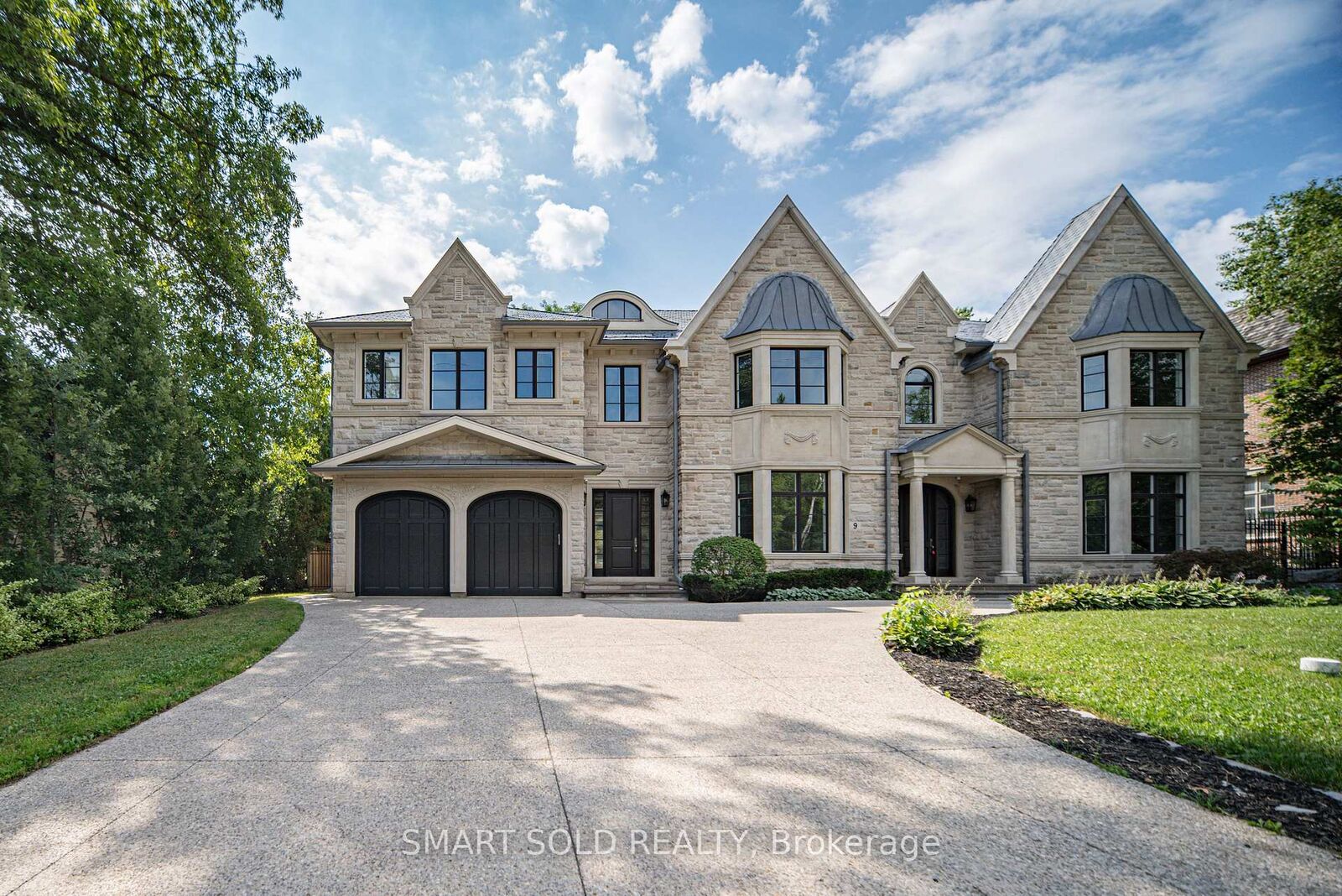 Property Photo: 9 Saintfield Avenue ON M3C 2M5